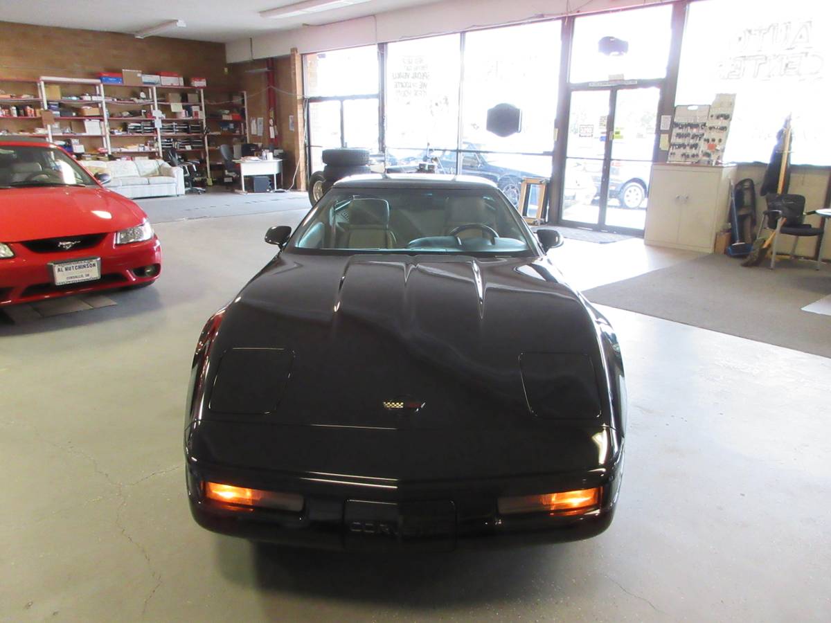 Chevrolet-corvette-1993-black-3