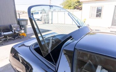 Chevrolet-corvette-1993-black-43