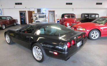 Chevrolet-corvette-1993-black-6