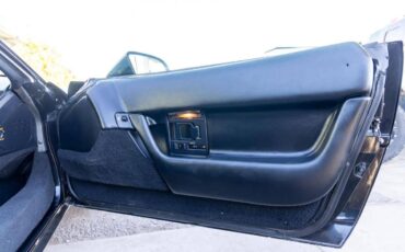 Chevrolet-corvette-1993-black-86