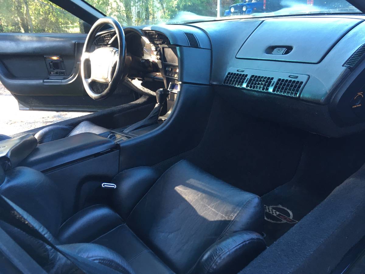 Chevrolet-corvette-1993-black-9