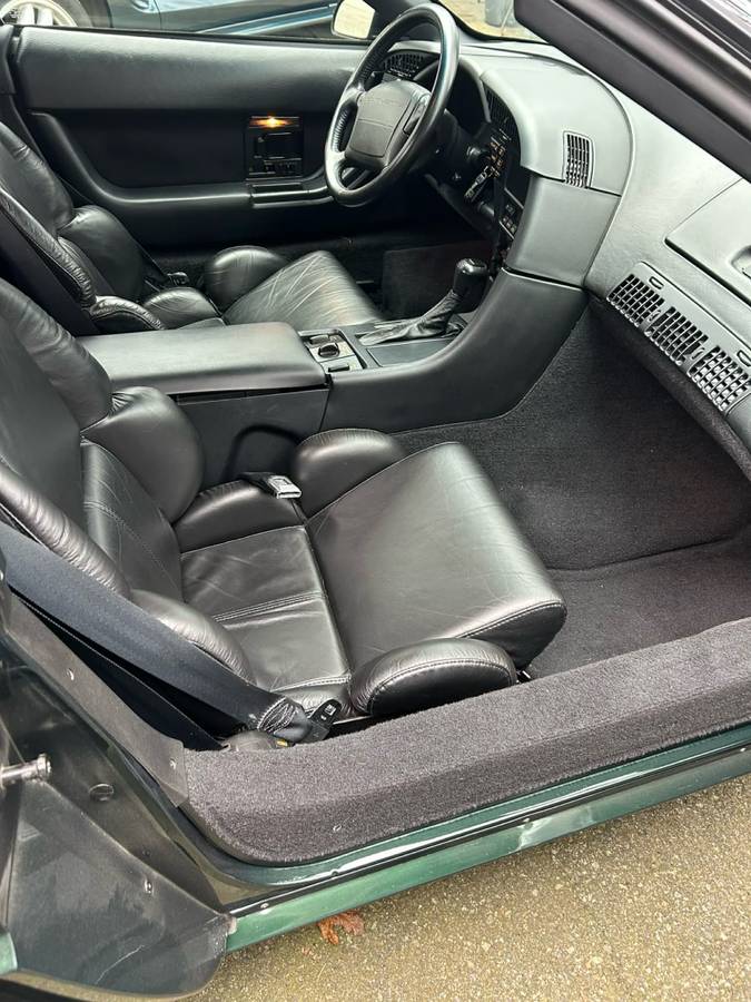 Chevrolet-corvette-1993-green-3