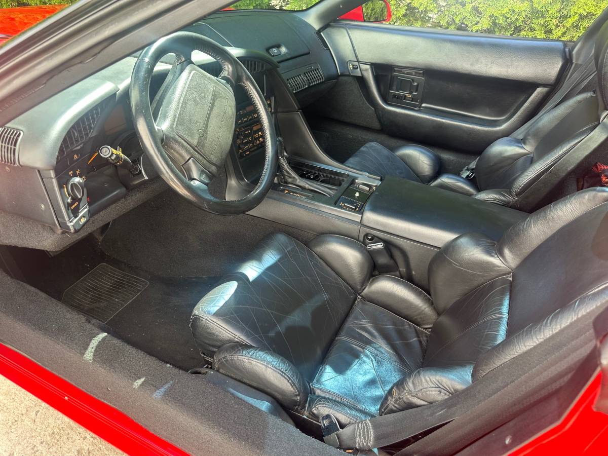 Chevrolet-corvette-1993-red-17