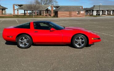 Chevrolet-corvette-1993-red-6