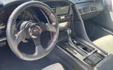 Chevrolet-corvette-1993-white-1