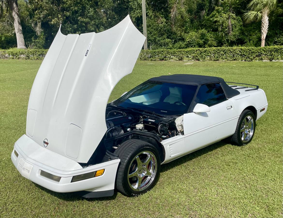 Chevrolet-corvette-1993-white-11