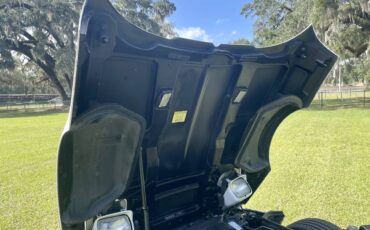 Chevrolet-corvette-1993-white-12