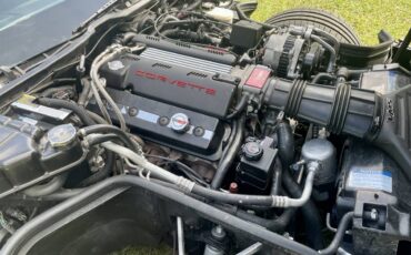 Chevrolet-corvette-1993-white-13