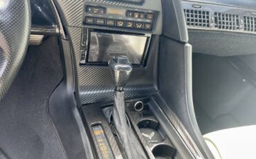 Chevrolet-corvette-1993-white-5