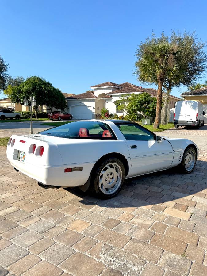 Chevrolet-corvette-1994-1