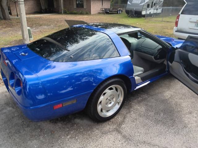 Chevrolet-corvette-1994-10