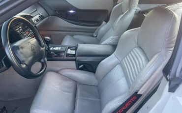 Chevrolet-corvette-1994-10