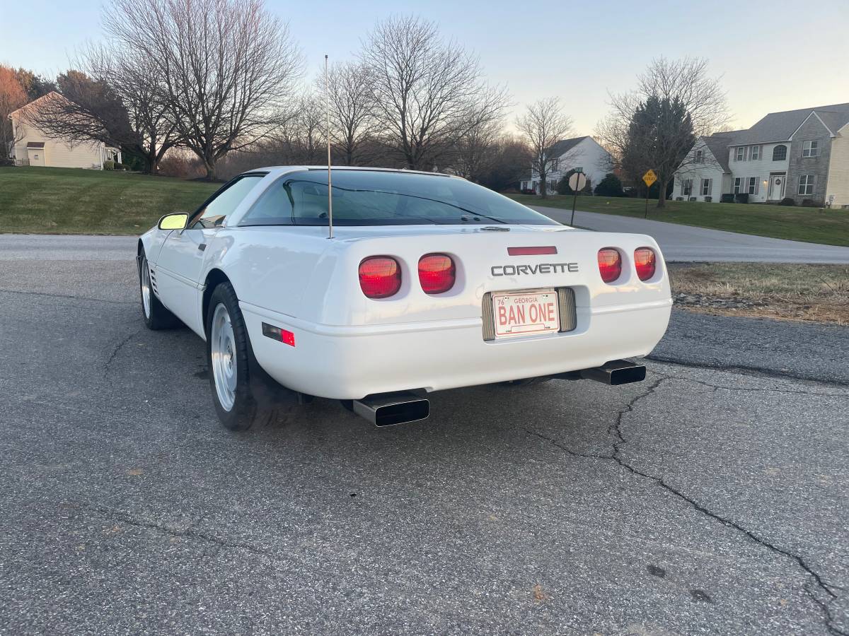 Chevrolet-corvette-1994-11