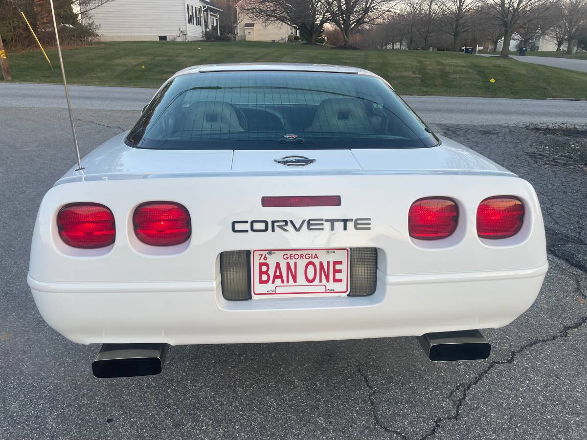 Chevrolet-corvette-1994-12