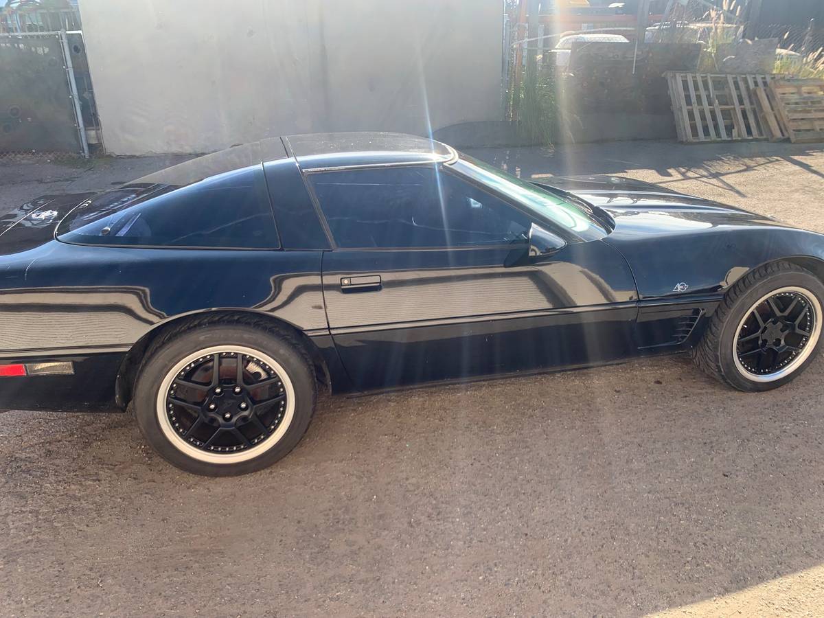 Chevrolet-corvette-1994-2