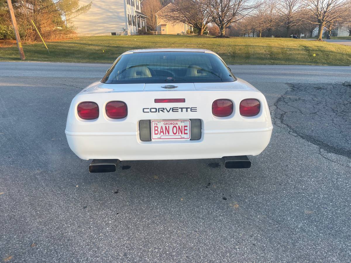 Chevrolet-corvette-1994-20