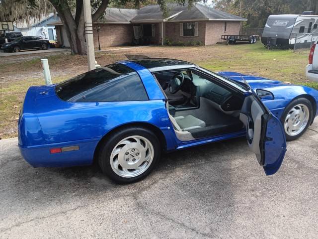 Chevrolet-corvette-1994-3
