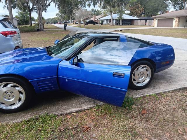 Chevrolet-corvette-1994-6