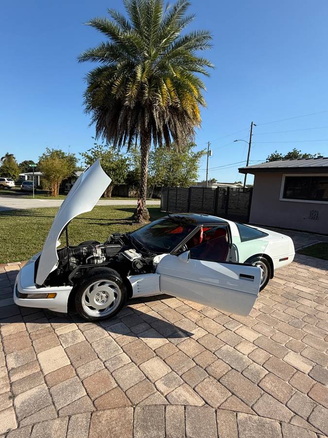 Chevrolet-corvette-1994-7