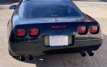 Chevrolet-corvette-1994-8