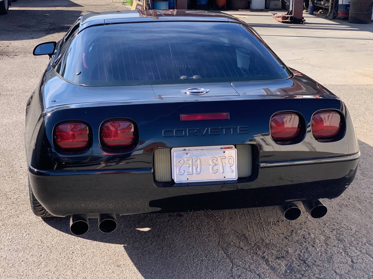 Chevrolet-corvette-1994-8