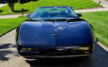 Chevrolet-corvette-1994-black-2