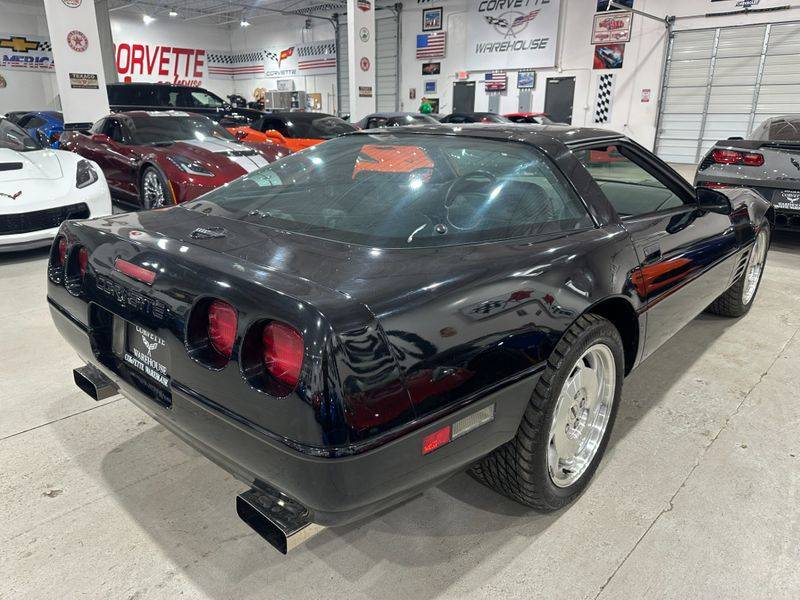Chevrolet-corvette-1994-black-8