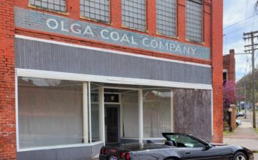 Chevrolet-corvette-1994-black-9