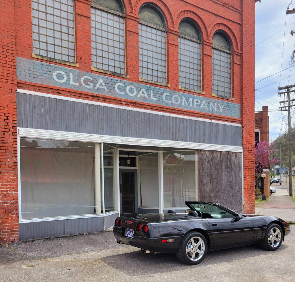 Chevrolet-corvette-1994-black-9