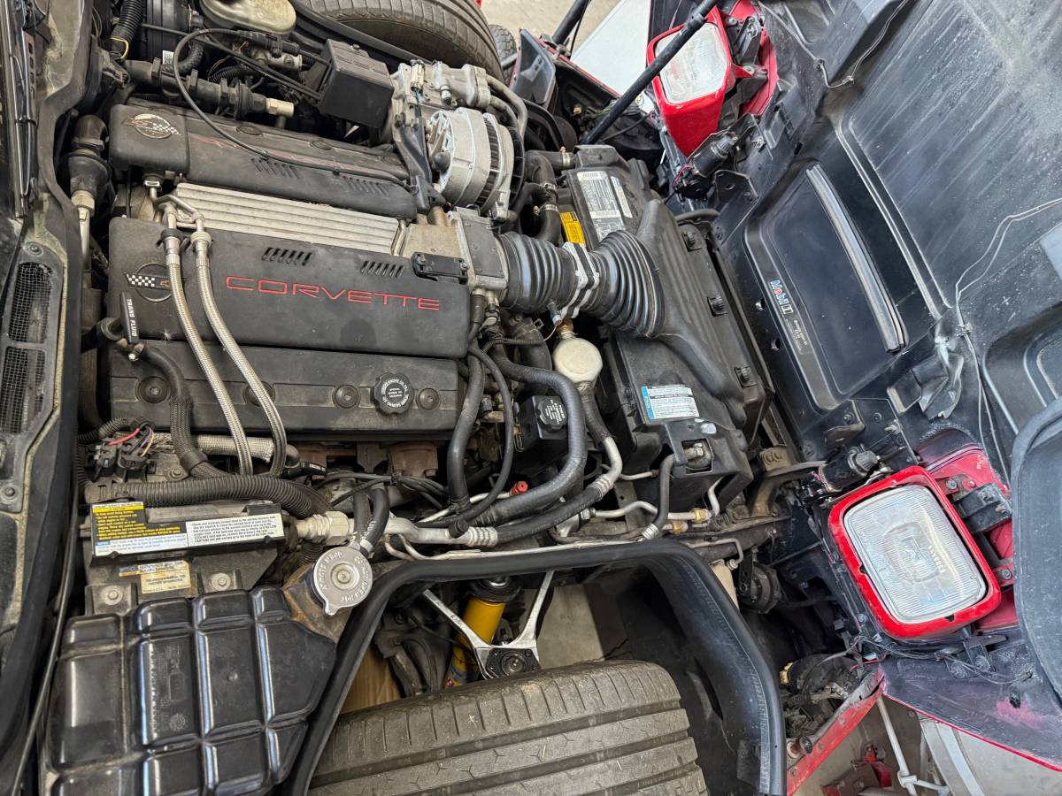 Chevrolet-corvette-1994-red-4