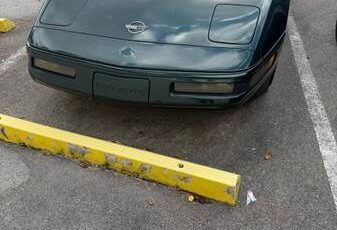 Chevrolet-corvette-1995-1