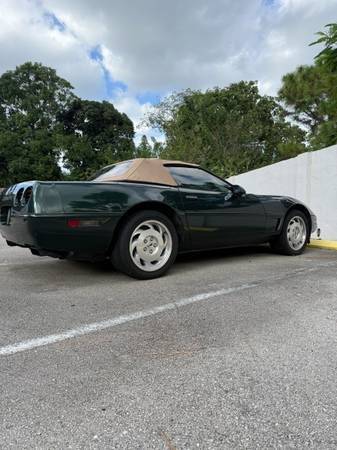 Chevrolet-corvette-1995