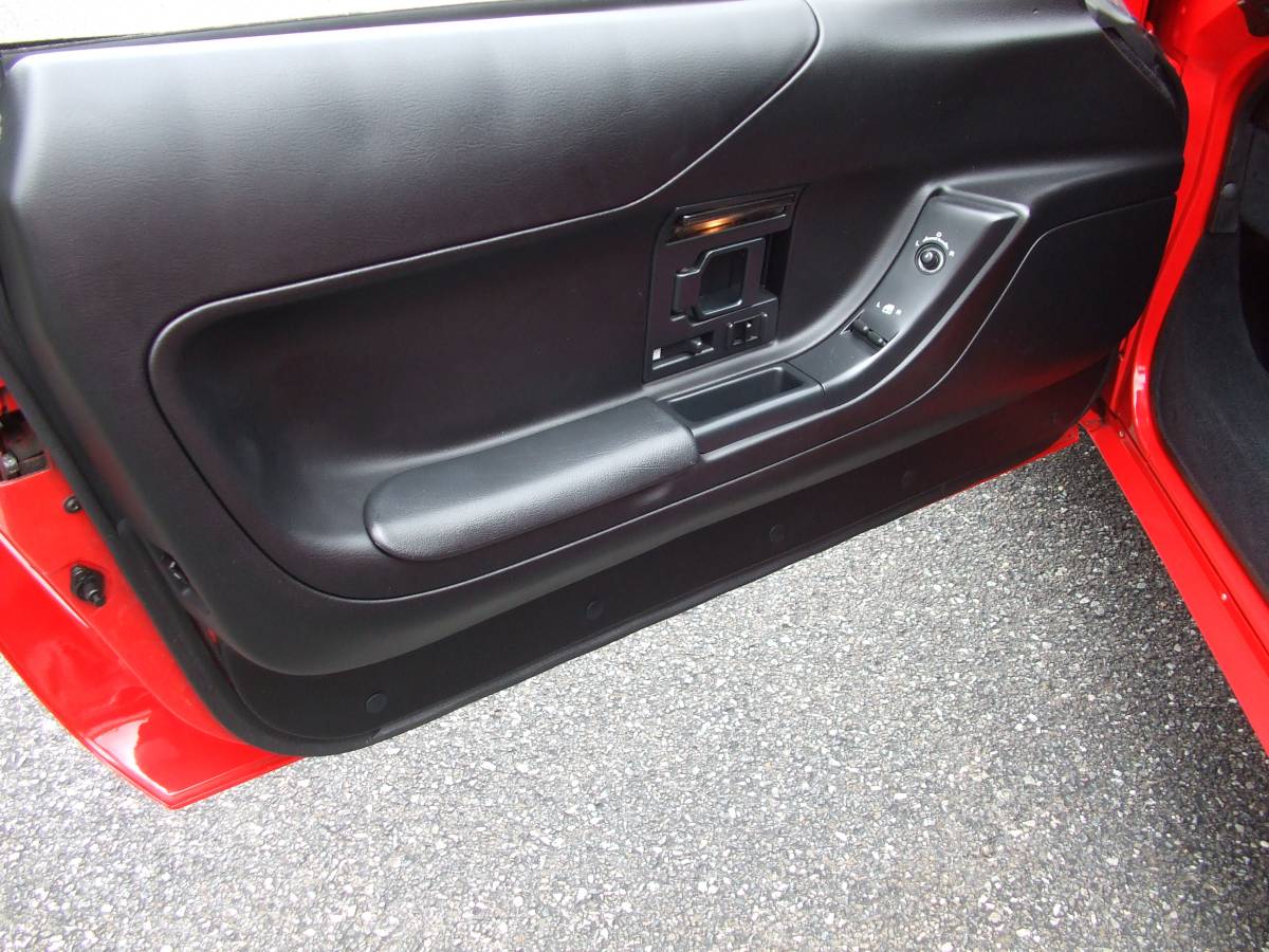 Chevrolet-corvette-1995-red-10