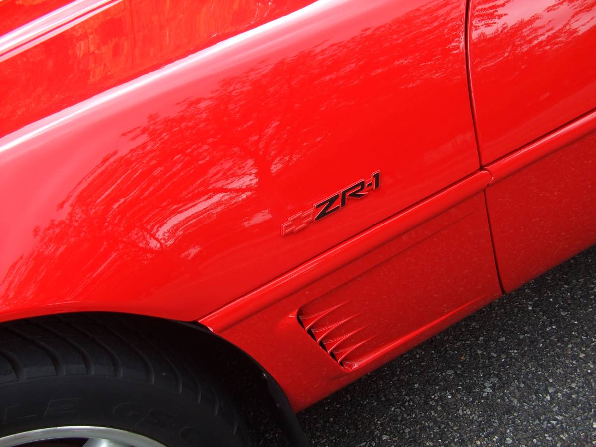 Chevrolet-corvette-1995-red-12