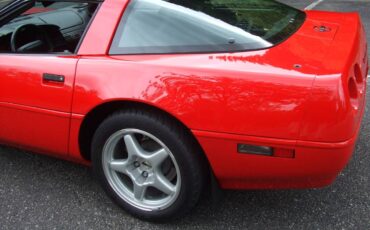Chevrolet-corvette-1995-red-14