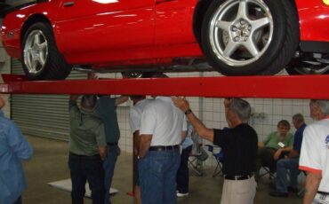 Chevrolet-corvette-1995-red-23