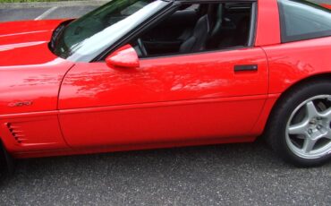 Chevrolet-corvette-1995-red-26