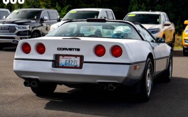 Chevrolet-corvette-base-1986-3