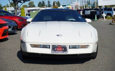 Chevrolet-corvette-base-1988-white