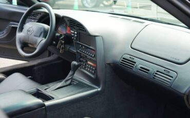 Chevrolet-corvette-base-1995-black-8