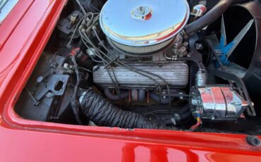 Chevrolet-corvette-convertible-1962-red-23