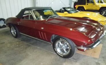 Chevrolet-corvette-convertible-1965-3