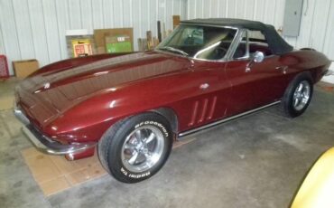 Chevrolet-corvette-convertible-1965