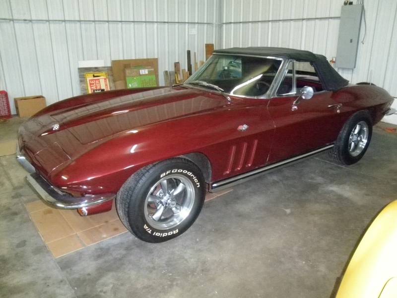 Chevrolet-corvette-convertible-1965