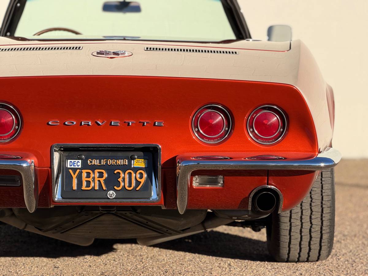 Chevrolet-corvette-convertible-1968-4