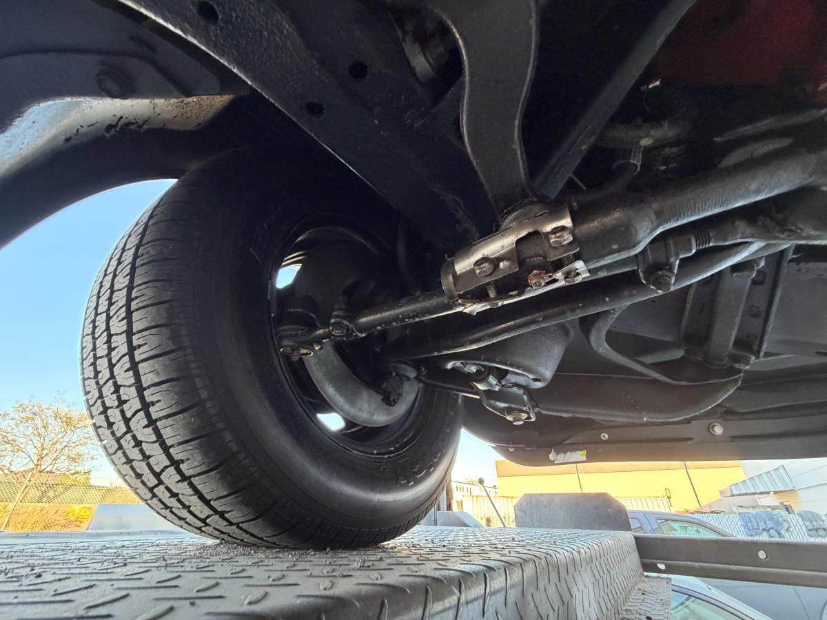 Chevrolet-corvette-convertible-1968-9