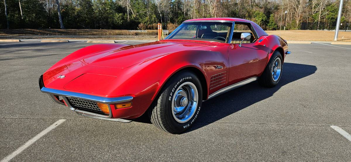 Chevrolet-corvette-convertible-1972-red-1