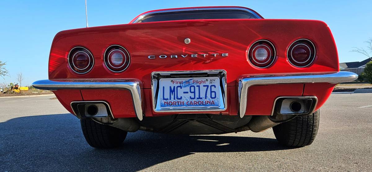 Chevrolet-corvette-convertible-1972-red-11