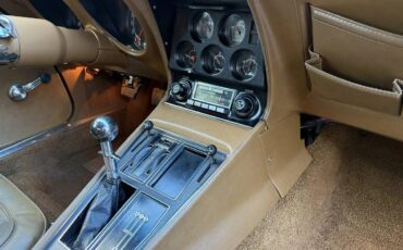 Chevrolet-corvette-convertible-1972-red-14