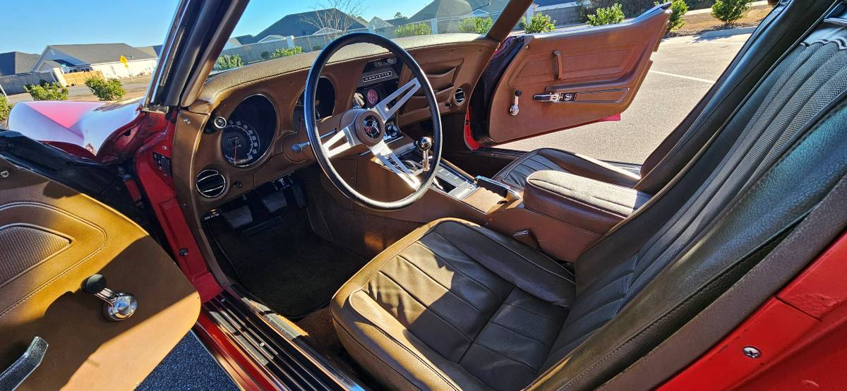 Chevrolet-corvette-convertible-1972-red-5